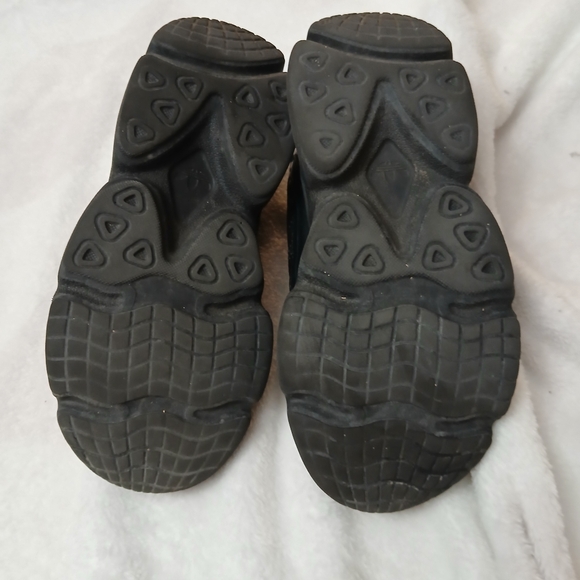 The Adidas Youth Sneaker in black, size 13K - Picture 11 of 11